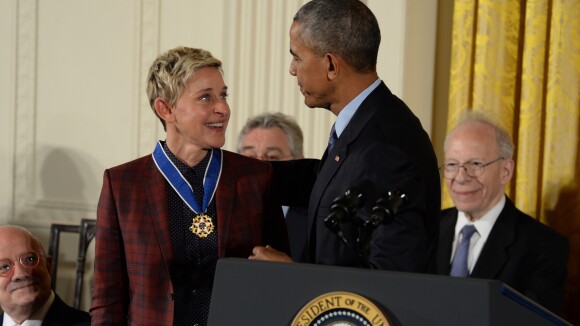 Ellen DeGeneres : En larmes à cause d'Obama mais réconfortée par De Niro...