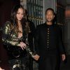 John Legend et sa femme Chrissy Teigen vont dîner en amoureux au restaurant Park Chinois dans le quartier de Mayfair à Londres, Royaume Uni, le 20 octobre 2016.