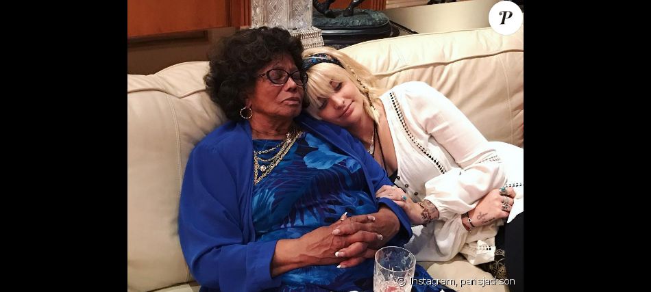 Paris Jackson Et Sa Grand Mere Katherine Se Retrouvent Pour