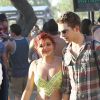 Exclusif - Ariel Winter et son compagnon Laurent Claude Gaudette amoureux lors du festival de musique de Coachella à Indio le 23 avril 2016.