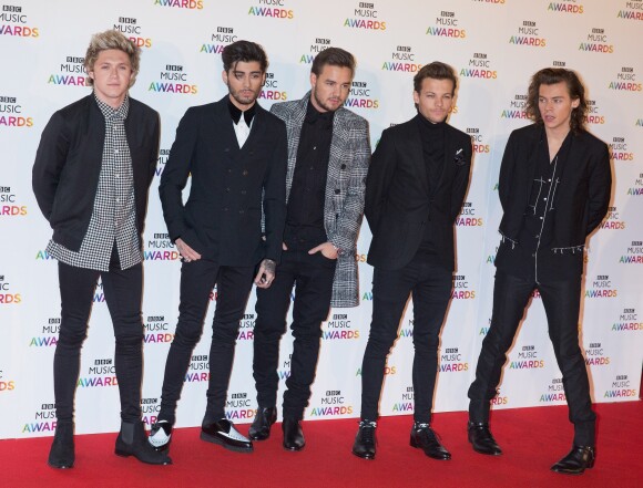 Le groupe One Direction (Niall Horan, Zayn Malik, Liam Payne, Louis Tomlinson, Harry Styles) lors de la Soirée des "BBC Music Awards" à Londres, le 11 décembre 2014.