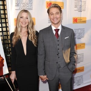 Chad Michael Murray et Sarah Roemer à la première de Outlaws And Angels le 12 juillet 2016 à Los Angeles