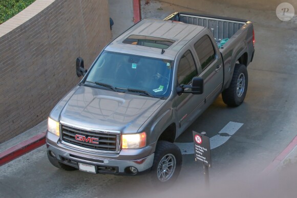 Exclusif - Kim Kardashian rend visite à son mari Kanye West au Ronald Reagan UCLA Medical Center. Los Angeles Le 26 novembre 2016.