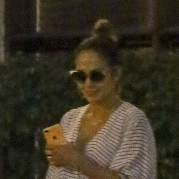 Exclusif - Jennifer Lopez avec des amies à la sortie d'un spa à Miami, le 28 novembre 2016