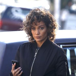 Jennifer Lopez sur le tournage de la série "Shades of Blue" à Astoria, le 1er novembre 2016. © CPA/Bestimage