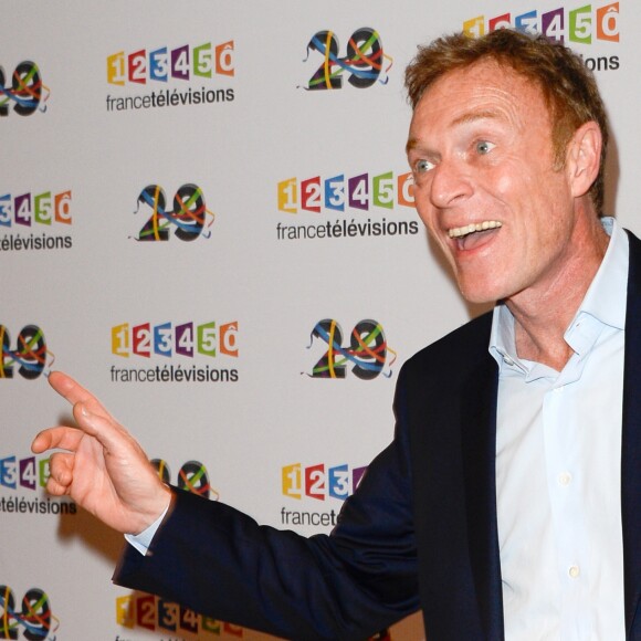 Christophe Hondelatte au photocall de France Télévisions, pour la présentation de la nouvelle dynamique 2016-2017, à Paris, le 29 juin 2016.