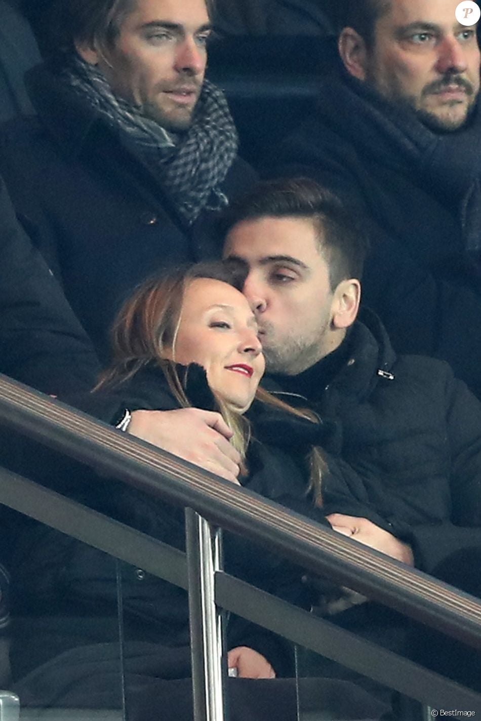 Audrey Lamy Et Son Compagnon Thomas Sabatier Au Match De Ligue Des audrey-lamy-et-son-compagnon-thomas-sabatier-au-match-de-ligue-des