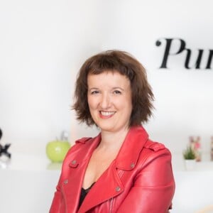 Exclusif - Rendez-vous avec Anne Roumanoff dans les locaux de Webedia pour une Interview pour PurePeople à Levallois-Perret le 3 aout 2016.