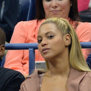 En couple depuis 2002 (mariés depuis 2008) : Beyoncé et son mari Jay Z pendant l'US Open 2016 à New York le 1er Septembre 2016. 