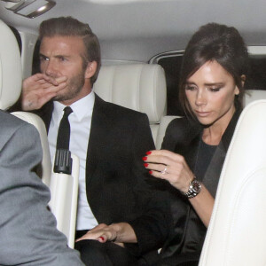 David Beckham et sa femme Victoria Beckham - People quittent les "British Fashion Awards 2015" à Londres le 23 novembre 2015.