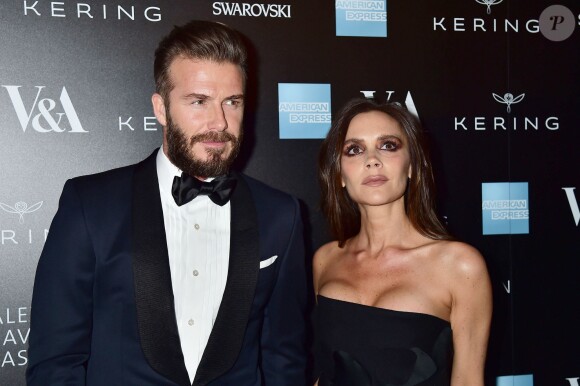 Victoria Beckham et son mari David Beckham - Gala "Alexander McQueen : Savage Beauty" au Victoria and Albert Museum à Londres, le 12 mars 2015.