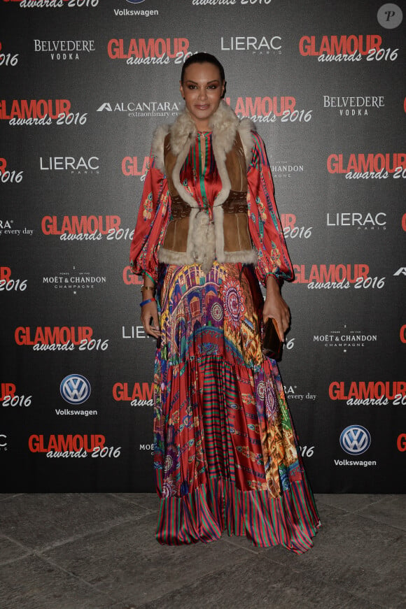 La créatrice de mode Stella Jean assiste Glamour Awards 2016 du magazine Glamour Italia à Milan, le 14 décembre 2016.