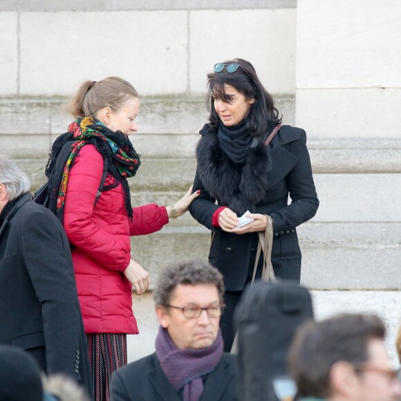 Exclusif - Obsèques de Jean-Claude Deret, le père de Zabou Breitman au cimetière du Père Lachaise à paris le 17 décembre 2016.