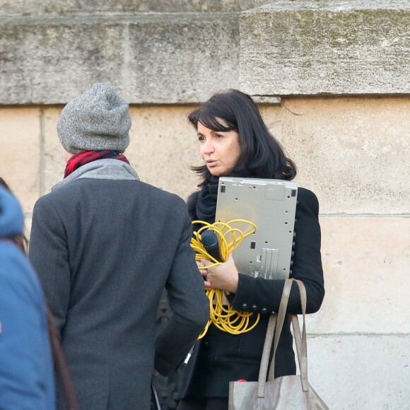 Exclusif - Obsèques de Jean-Claude Deret, le père de Zabou Breitman au cimetière du Père Lachaise à paris le 17 décembre 2016.