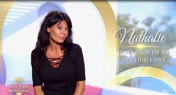 Nathalie en salle d'interview - "La villa des coeurs brisés 2", vendredi 19 décembre 2016, sur NT1