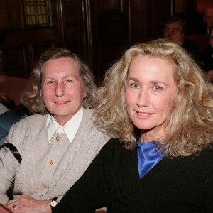 Brigitte Fossey et sa mère Marcelle Feuillade à Paris en 1999.