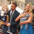 Ryan Reynolds avec sa femme Blake Lively et leurs deux filles. L'acteur a reçu son étoile sur le Walk of Fame à Hollywood, le 15 décembre 2016