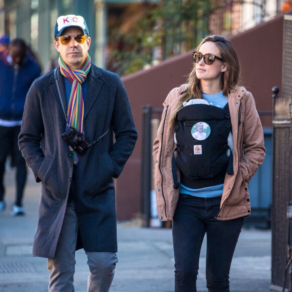 Exclusif - Olivia Wilde, son compagnon Jason Sudeikis et leur fille Daisy à Brooklyn, New York le 8 novembre 2016.