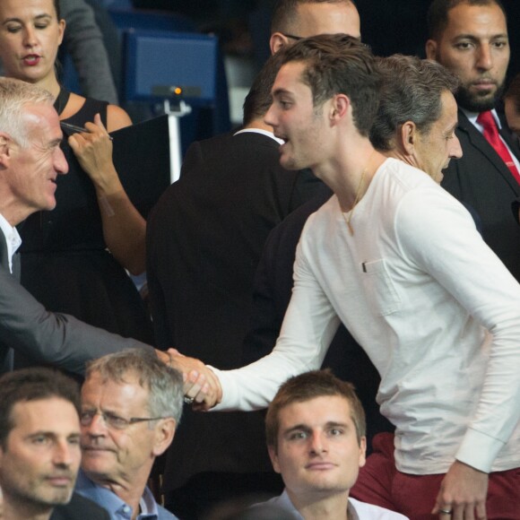 Didier Deschamps, Louis Sarkozy - People au match de Ligue des champions Psg contre Arsenal au Parc des Princes à Paris le 13 septembre 2016. © Cyril Moreau/Bestimage