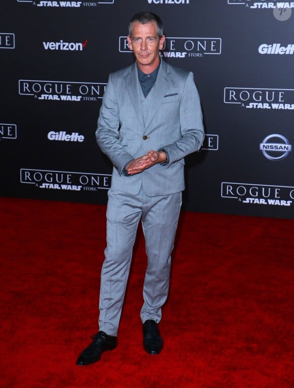 Ben Mendelsohn à la première de "Rogue One: A Star Wars Story" au théâtre The Pantages à Hollywood, le 10 décembre 2016