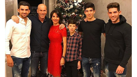 Zinedine Zidane : Mi-temps en famille, il retrouve son joli clan uni