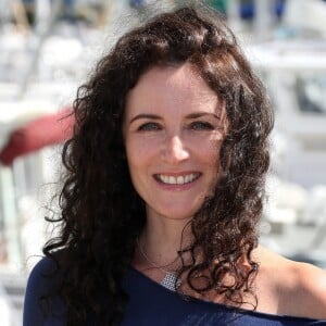 Elsa Lunghini pendant le photocall pour la série "Mon frère bien aimé" lors de la 18ème édition du festival de la fiction TV 2016 de La Rochelle, France, le 15 septembre 2016.