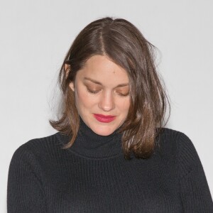 Exclusif - Marion Cotillard, enceinte, à l'avant-première de "Rock'n Roll" au cinéma Kinepolis à Lomme, le 4 Janvier 2017. © Stéphane Vansteenkiste/Bestimage