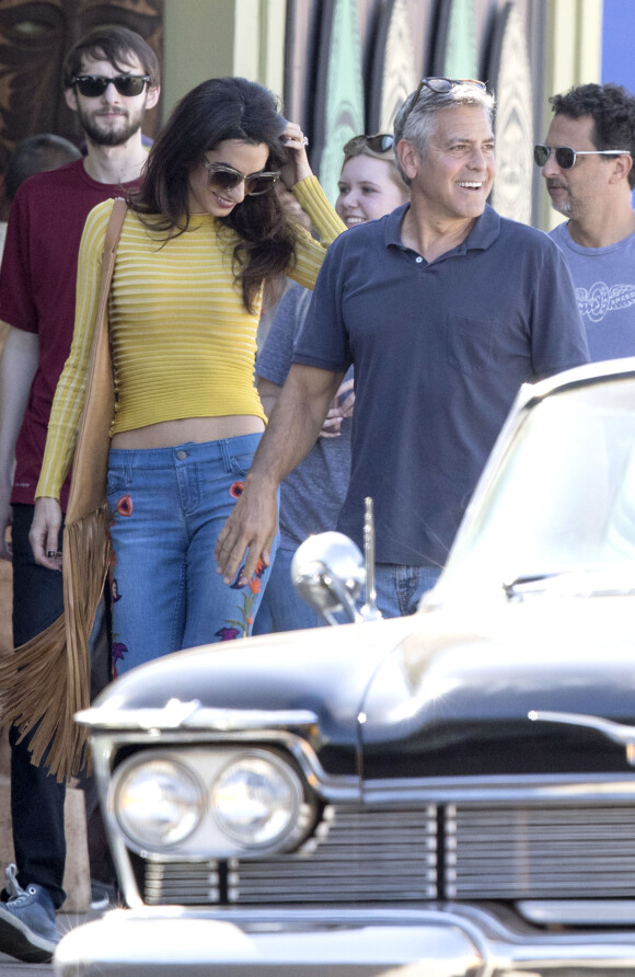 Amal Alamuddin Clooney rend visite à son mari George Clooney sur le tournage de 'Suburbicon' à Los Angeles, le 20 octobre 2016