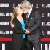 Jeff Bridges et sa femme Susan Geston - Jeff Bridges laisse ses empreintes sur le ciment lors d'une cérémonie au théâtre Chinese à Hollywood le 6 janvier 2017