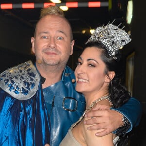 Exclusif - Sébastien Cauet et Victoria Petrosillo - Sébastien Cauet chante dans la comédie musicale "Les 3 Mousquetaires" au Palais des Sports à Paris le 8 décembre 2016.