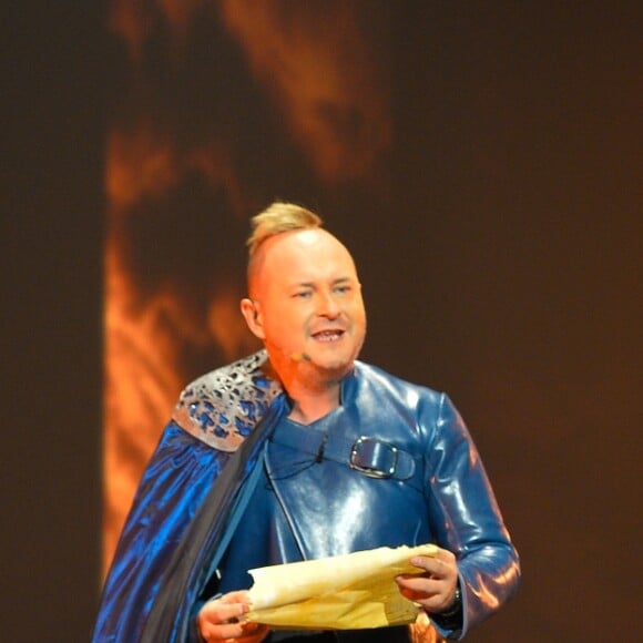 Exclusif - Sébastien Cauet - Sébastien Cauet chante dans la comédie musicale "Les 3 Mousquetaires" au Palais des Sports à Paris le 8 décembre 2016.