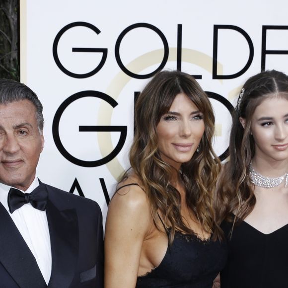Sylvester Stallone, sa femme Jennifer Flavin et leurs filles Sophia Rose Stallone, Sistine Rose Stallone, Scarlet Rose Stallone - 74e cérémonie annuelle des Golden Globe Awards à Beverly Hills, le 8 janvier 2017. © Olivier Borde/Bestimage