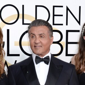 Sylvester Stallone, Jennifer Flavin et leurs filles lors des Golden Globe Awards au Beverly Hilton, Beverly Hills, Los Angeles, le 8 janveir 2017.