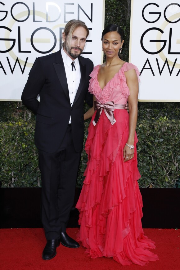 Zoe Saldana, vêtue d'une robe Gucci, et son mari Marco Perego - 74ème cérémonie annuelle des Golden Globe Awards à Beverly Hills, le 8 janvier 2017. © Olivier Borde/Bestimage