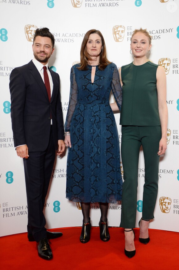 Dominic Cooper, Amanda Berry, et Sophie Turner lors de l'annonce des nominations aux EE British Academy Awards à Londres le 10 janvier 2017.