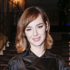 Louise Bourgoin (robe Dior Haute Couture, pochette Dior, bague Dior Joaillerie) - Le dîner caritatif de Babeth Djian et l'association AEM ("Un Avenir pour les Enfants du Monde") pour les enfants du Rwanda au Pavillon Ledoyen à Paris, France, le 8 décembre 2016. © Olivier Borde/Bestimage