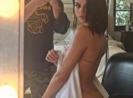 Selena Gomez : Sexy pour dévoiler ses fesses bombées, vêtue d'un simple string