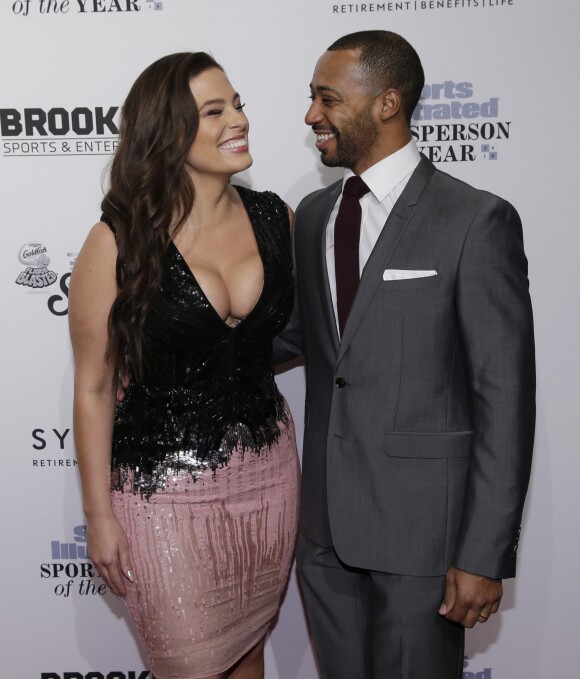Ashley Graham et son mari Justin Ervin à la cérémonie de la Sports Illustrated Sportsperson of the Year 2016 à New York. Le 12 décembre 2016.