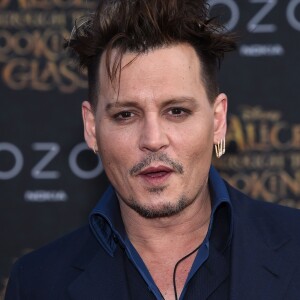 Johnny Depp à la première de "Alice de l'autre côté du miroir" au théâtre El Capitan à Los Angeles le 23 mai 2016.