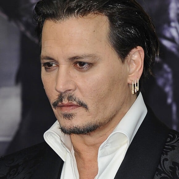 Johnny Depp à la première de Alice Through The Looking Glass à Odeon Leicester Square à Londres, le 10 mai 2016