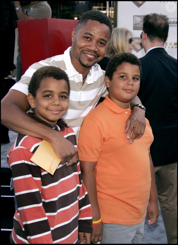 Cuba Gooding Jr. et ses fils Spence et Mason à la première de "Superman Returns" à Los Angeles le 21 juin 2006
