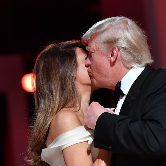 Le 45e président des Etats-Unis Donald Trump et son épouse Melania lors du bal de l'investiture à Washington le 20 janvier 2017