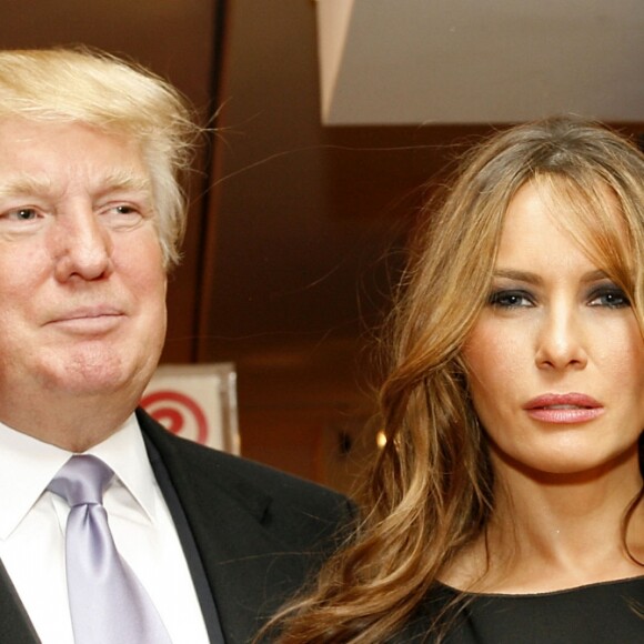 Donald Trump, sa femme Melania et leur fils son Barron à l'évènement Bunny Hop, à New York , le 11 mars 2008.