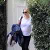 Exclusif - Amanda Seyfried enceinte à la sortie d'une maison à Beverly Hills, le 21 janvier 2017