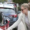 Exclusif - Amanda Seyfried, enceinte de son premier enfant, récupère son chien Finn au chenil à Hollywood le 13 janvier 2017.