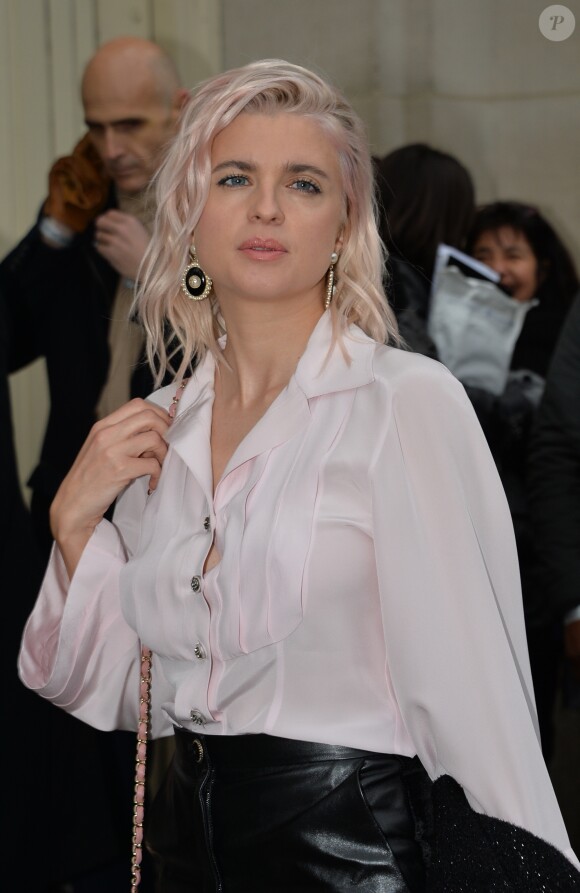 Cécile Cassel - Défilé de mode "Chanel", collection Haute-Couture printemps-été 2017 au Grand Palais à Paris. Le 24 janvier 2017 © CVS - Veeren / Bestimage