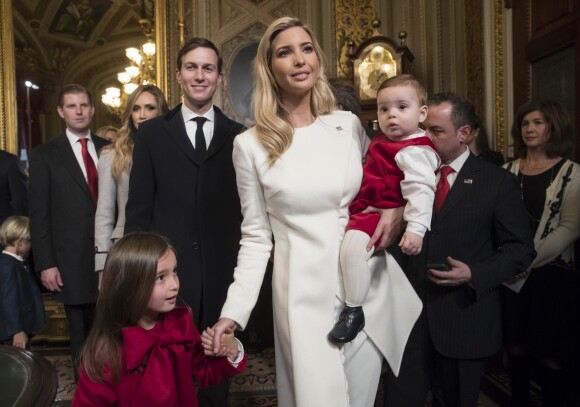 Ivanka Trump, son menu Jared Kushner et leurs enfants lors de l'investiture de Donald Trump, Washington, le 20 janvier 2017.