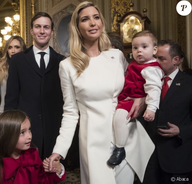 Ivanka Trump, son menu Jared Kushner et leurs enfants lors de l'investiture de Donald Trump, Washington, le 20 janvier 2017.