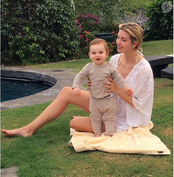 Ivanka Trump pose avecs on fils Theodore. Photo postée sur Instagram en janvier 2017.