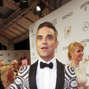 Robbie Williams - Les célébrités arrivent au "Bambi Awards 2016" à Berlin le 17 novembre 2016